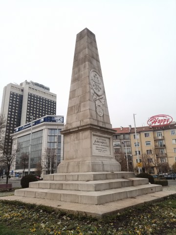 RuskiPametnik004.jpg