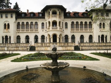 palace3.jpg